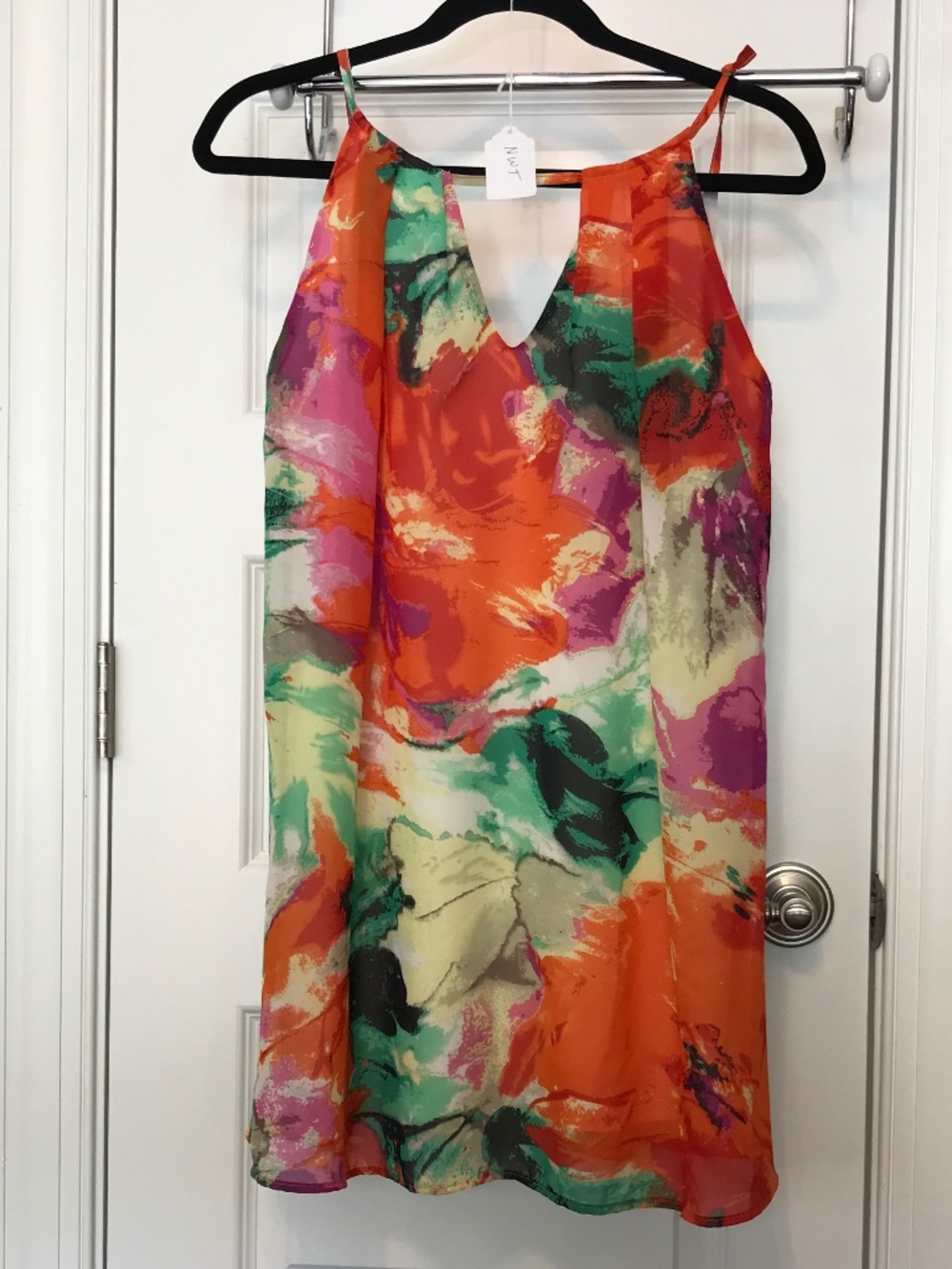 NWT Karlie sleeveless v-neck gorgeous floral dress with spaghetti straps (S)